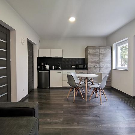 מיצ'יצ'ניו Apartamenty Portowy מראה חיצוני תמונה