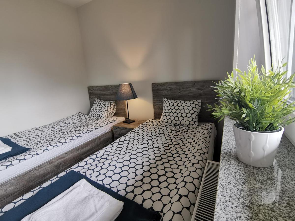 מיצ'יצ'ניו Apartamenty Portowy מראה חיצוני תמונה
