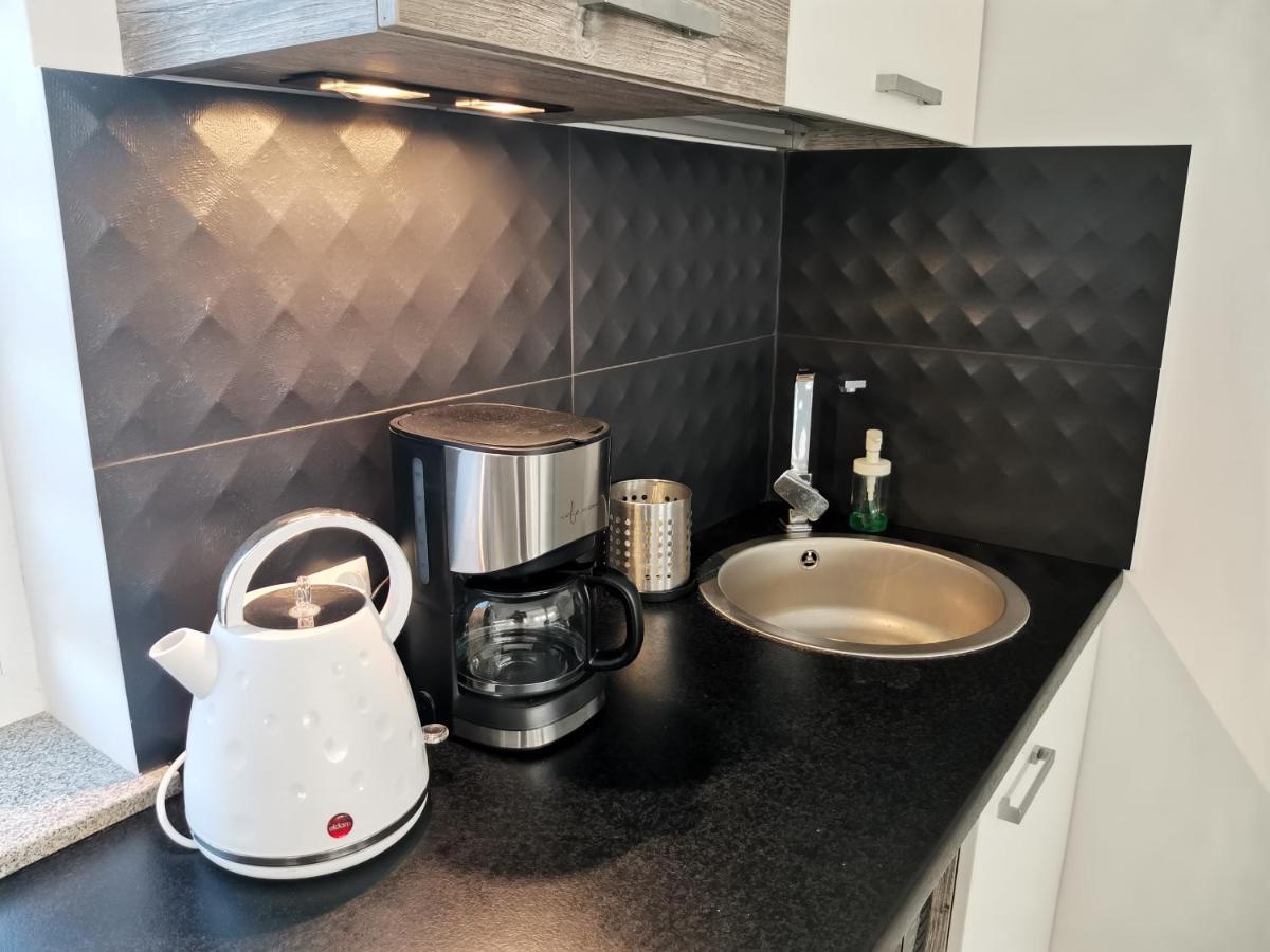 מיצ'יצ'ניו Apartamenty Portowy מראה חיצוני תמונה