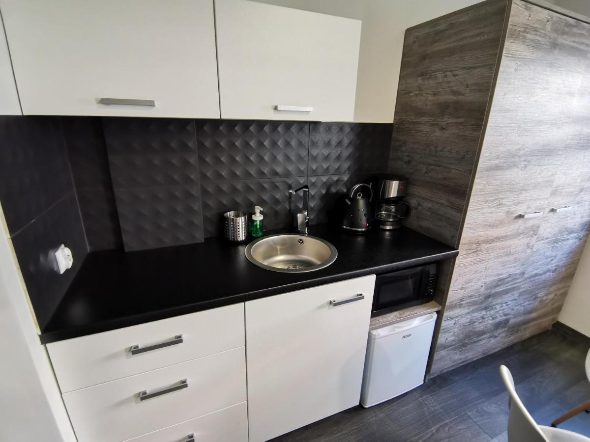מיצ'יצ'ניו Apartamenty Portowy מראה חיצוני תמונה